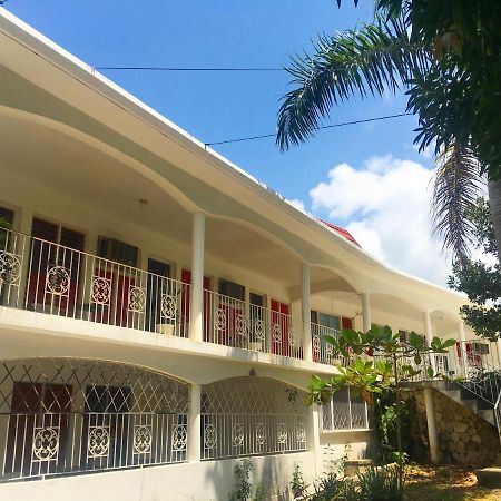 African Symbol Guest House Montego Bay Dış mekan fotoğraf