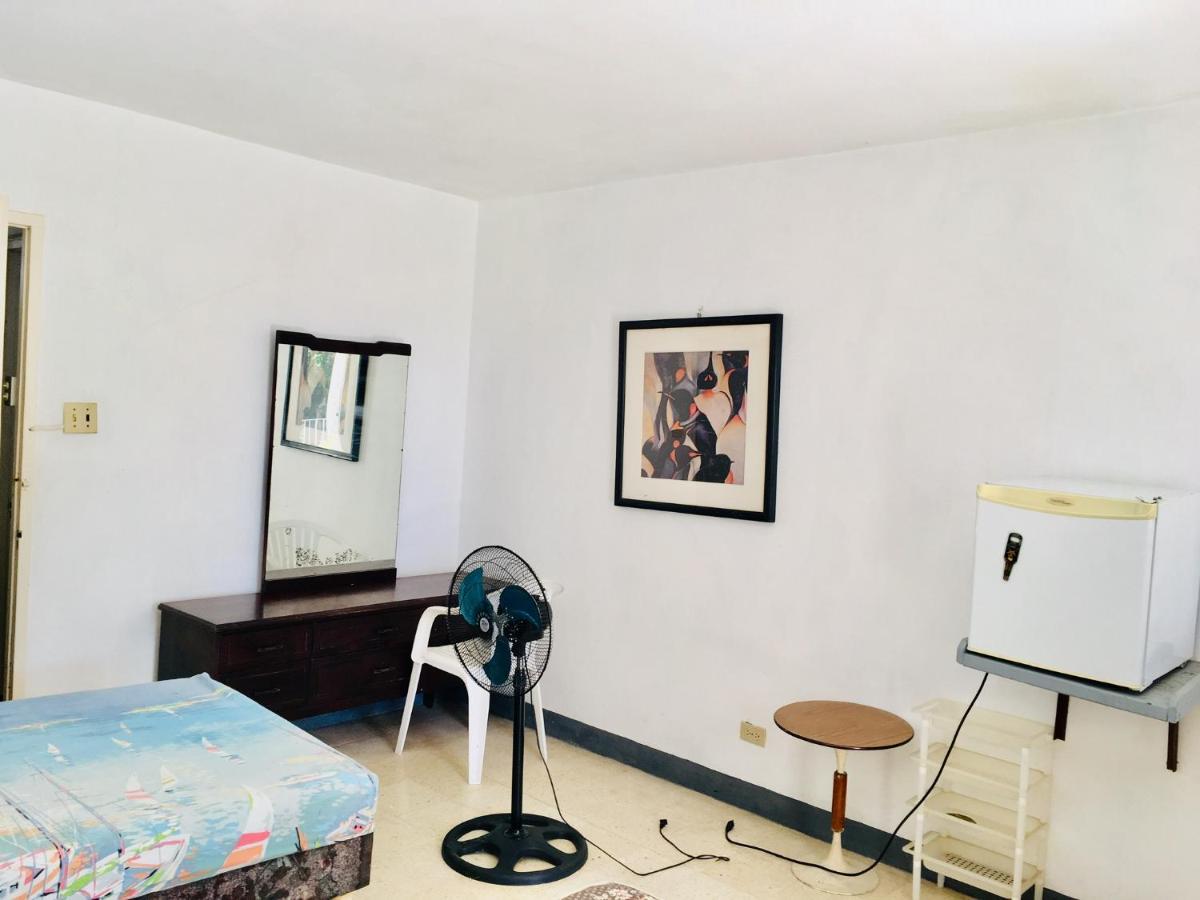 African Symbol Guest House Montego Bay Dış mekan fotoğraf