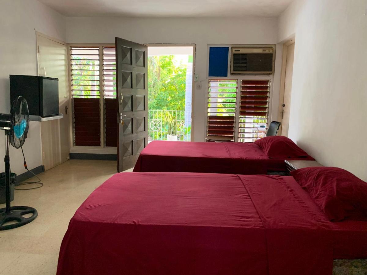 African Symbol Guest House Montego Bay Dış mekan fotoğraf