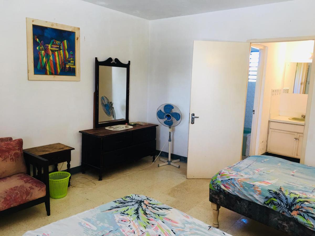 African Symbol Guest House Montego Bay Dış mekan fotoğraf